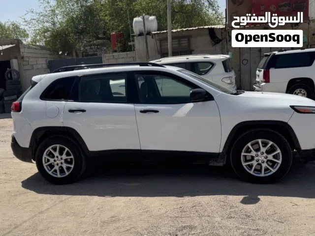 جيب بزون 2017بيع أو مراوس محرك 4سلندر داخل مشمشي..... ............