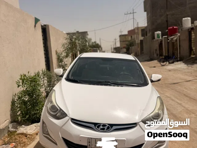 2016 هيونداي النترا SE