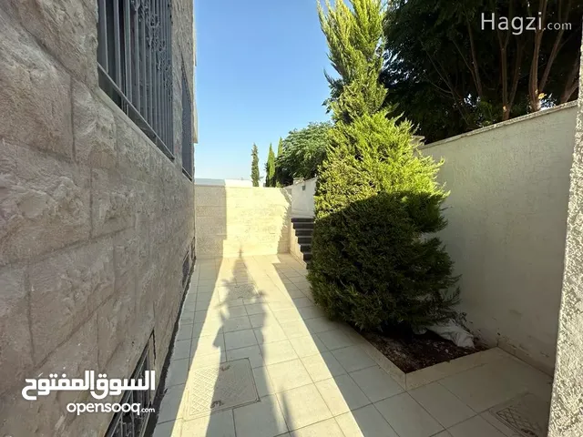 450 m2 4 Bedrooms Villa for Sale in Amman Airport Road - Manaseer Gs