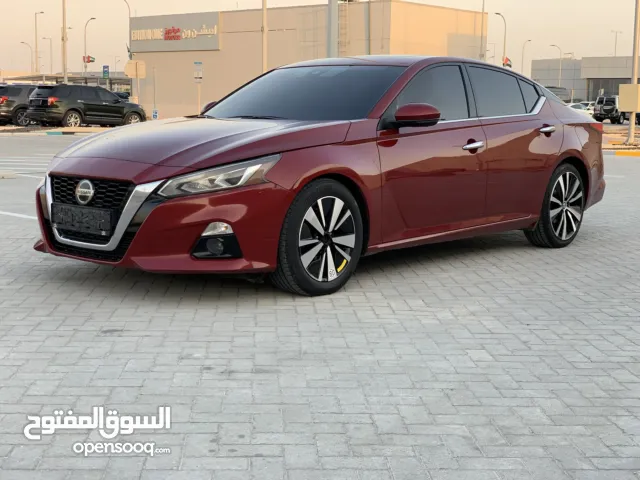 للبيع نوع: نيسان التيما SL  خليجي : خليجي  موديل: 2020 ممشى السياره: 178000