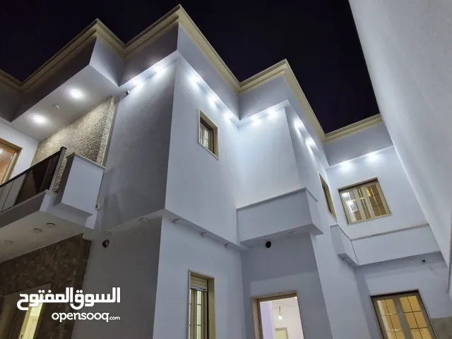 362 m2 More than 6 bedrooms Townhouse for Sale in Tripoli Ain Zara