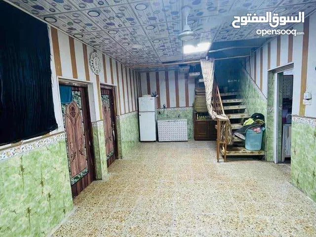 114 m2 5 Bedrooms Townhouse for Sale in Basra Other
