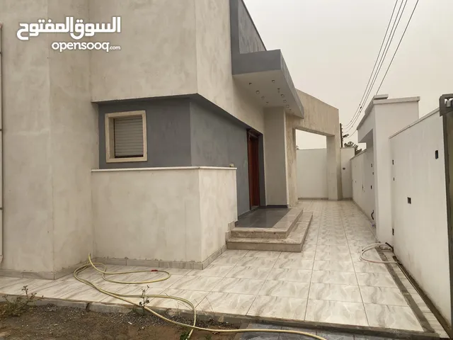300m2 More than 6 bedrooms Townhouse for Sale in Tripoli Ain Zara