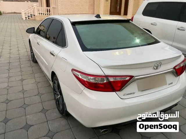 2015 تويوتا كامري XSE