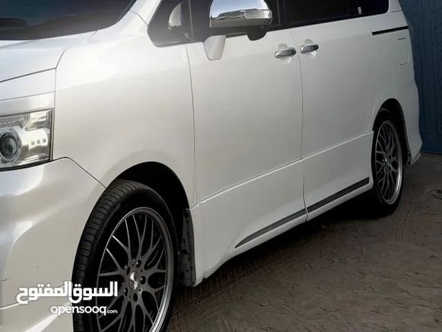 جنوط رياضي مقاس 18 للبيع