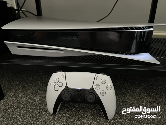 PS5 DIGITAL WITH CONTROLLER