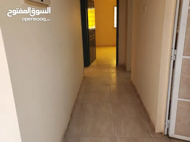 شقة للإيجار في شارع الملتقي  Apartment for rent in Al Multaqi Street