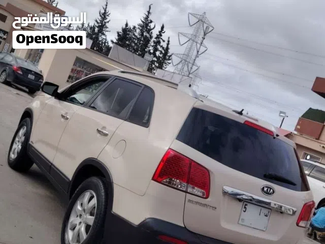 Used Kia Sorento in Tripoli