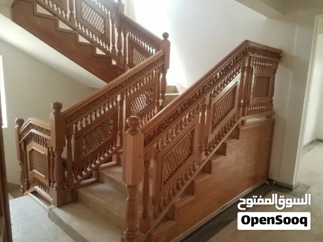 دربزينات وقواطع خشب