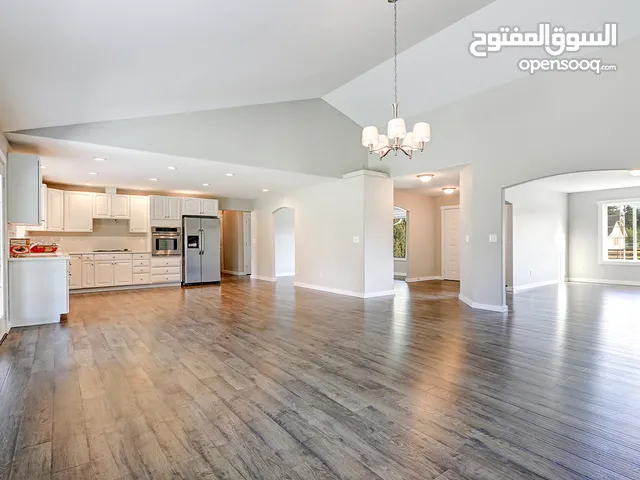 400 m2 5 Bedrooms Townhouse for Rent in Basra Jaza'ir