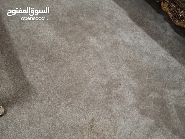 موكيت اسباني لون أخضر فستقي تقيل