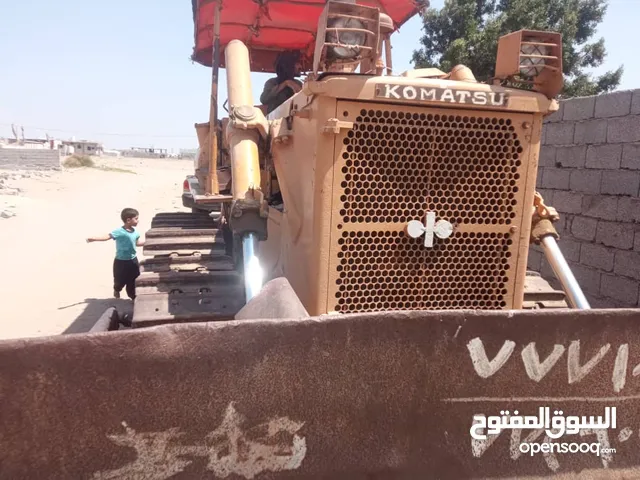للبيع بلدوزر