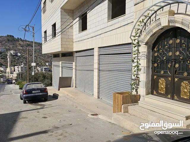 محلات او مخازن للايجار في عصيره الشماليه على الشارع الرئيسي