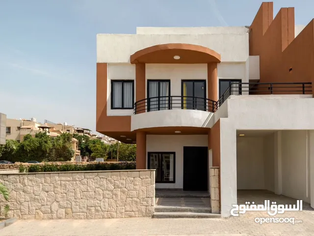 250 m2 4 Bedrooms Villa for Rent in Cairo Mokattam