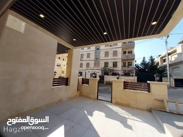 236 m2 4 Bedrooms Apartments for Sale in Amman Um El Summaq