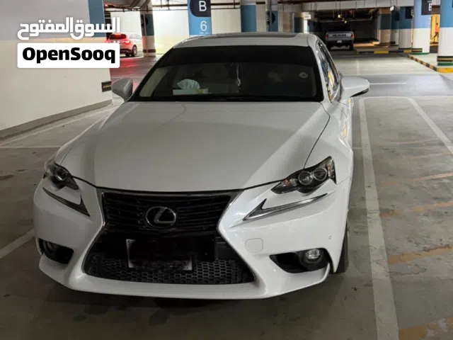 لكزس Is 350 للبيع موديل 2015 ونظيفه جدا لا تفوتكم