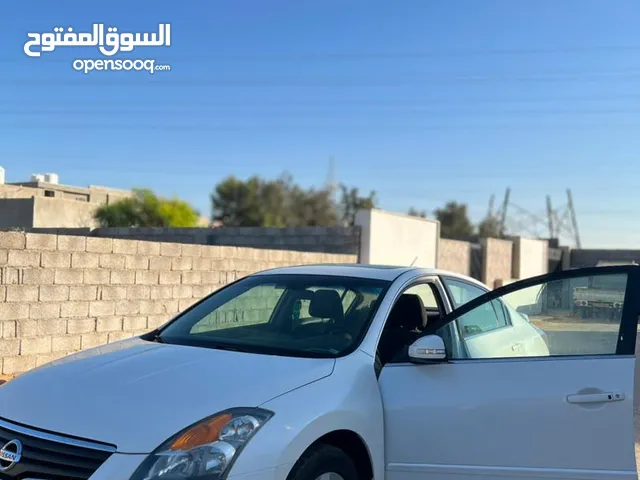 Used Nissan Altima in Tripoli