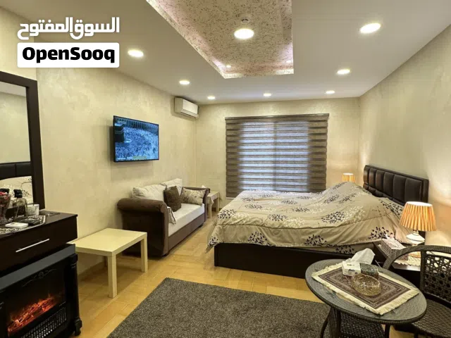 ستديو مفروش كامل للأيجار بموقع مميز في الرابيه