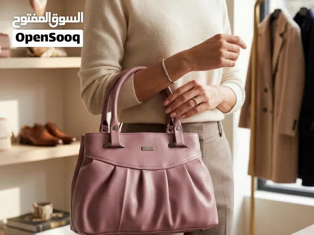 Elegant Pink Leather Handbag – Timeless Style
