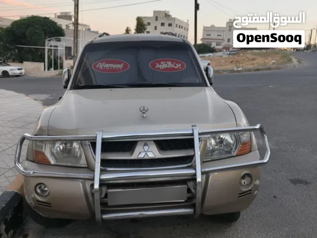 2006 ميتسوبيشي باجيرو Standard