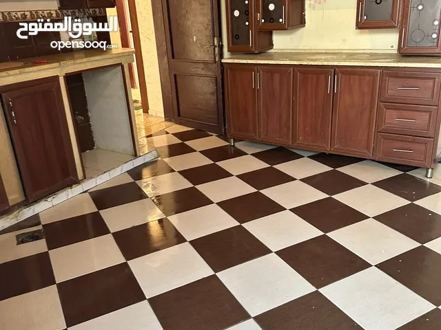 120 m2 3 Bedrooms Townhouse for Rent in Tripoli Tajura
