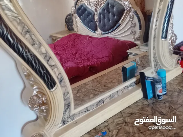 غرفة نوم مستعملة نوع ماليزي