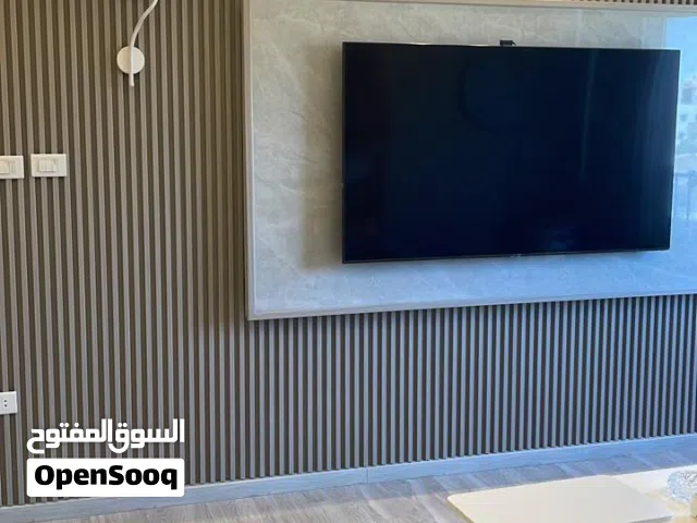 شقة للبيع لقطة مجددة قرب نور العيون