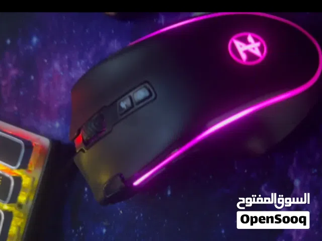 ماوس استعمال ايام وفي برضو كيبورد جيمنج ميكانيكل جامد وفي سماعه جيمنج كلهم استعمال ايام المكان