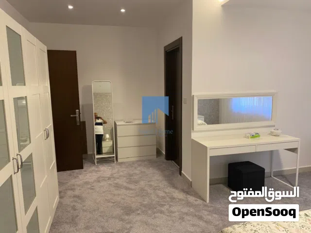 135 m2 2 Bedrooms Apartments for Sale in Amman Um El Summaq