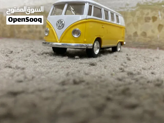 فورد موستنج و باص فوكس فاجن