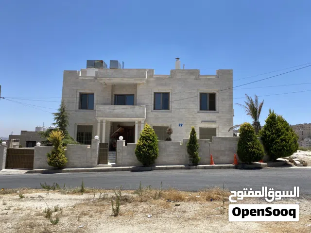 ستوديو للإيجار السنوي ضمن فيلا بضاحية الرشيد من المالك مباشرة