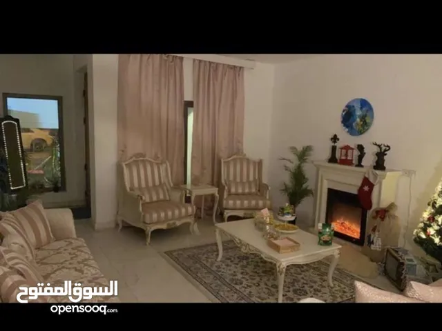 135 m2 2 Bedrooms Townhouse for Rent in Baghdad Yarmouk