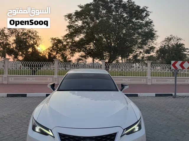Lexus 300 IS 2023 GCC