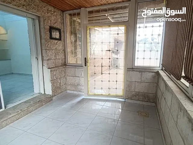 220 m2 2 Bedrooms Apartments for Sale in Amman Medina Street