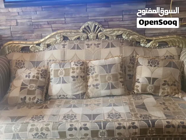 طقم كنب مصري دمياطي فخم حفر يدوي بحال الوكالة (( 12 مقعد)) للبيع المستعجل