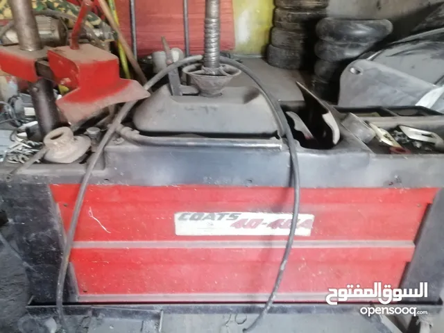 ماكينة بناشر بطح شغالة مية بلمية مع المعلقة الأصلية وكامل عدتها