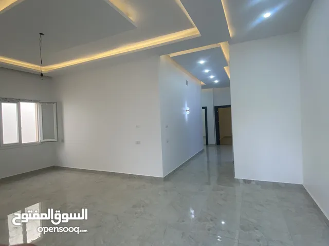 213 m2 3 Bedrooms Townhouse for Sale in Tripoli Al-Hadba Al-Khadra
