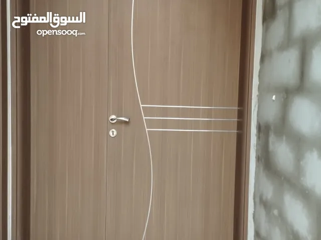 خبرة في مبيعات وصناعة وتركيب ابواب الفايبر وupvc