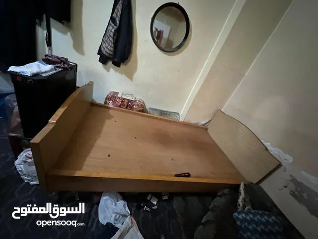 تخت مفرد خشب ثقيل مع الفرشه سعر مغري