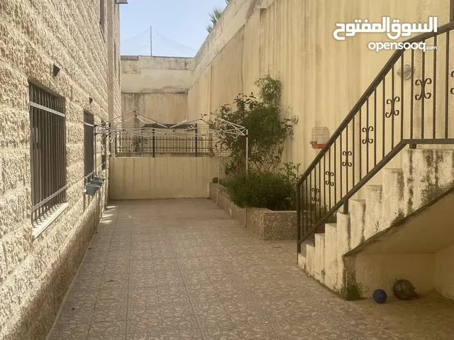 235 m2 3 Bedrooms Apartments for Rent in Amman Al Gardens