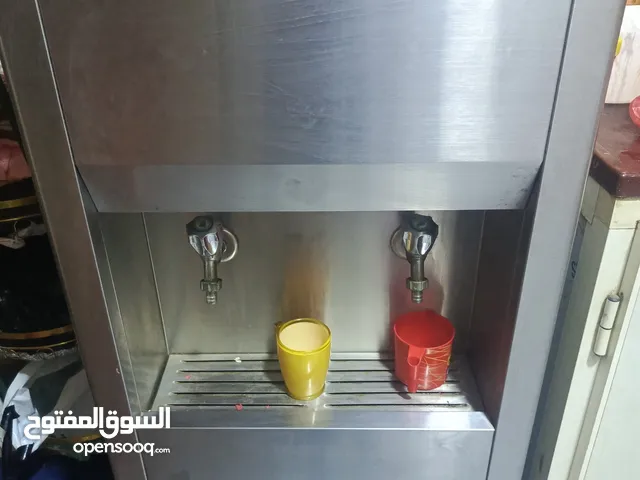 براد ماء نضيف جدا ابو حنفيتين
