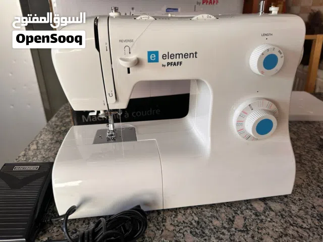 ماكنة خياطة شبة جديدة للبيع