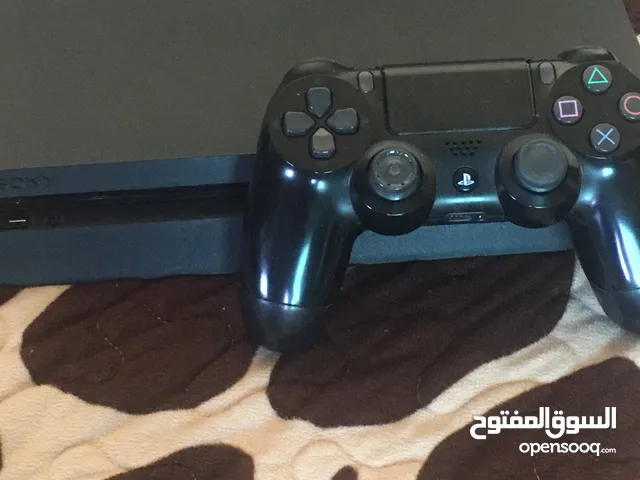 بلايستيشن 4 slim مستعمل