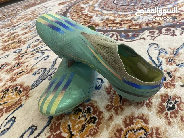 41 Sport Shoes in Al Dakhiliya