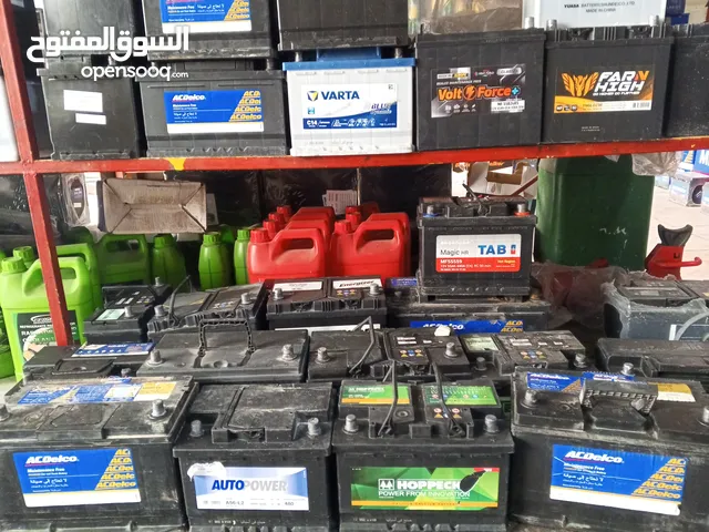 بطاريات مستعملة