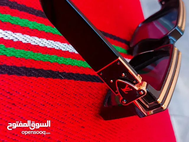 louis vuitton made in italyنظاره اصليه من غير شنطه امتاعها