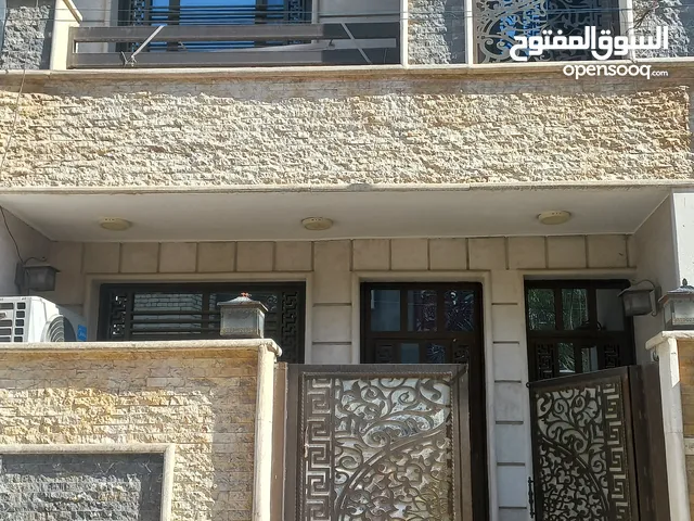 100 m2 3 Bedrooms Townhouse for Sale in Baghdad Dora