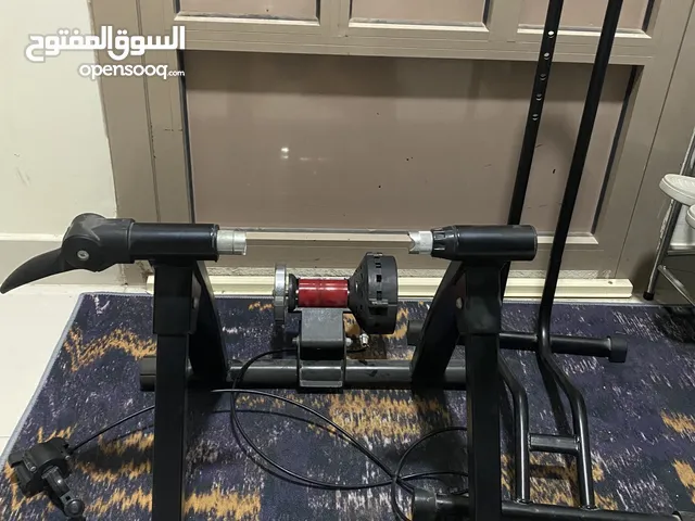 bicycle turbo trainer.،جهاز تدريب للدراجات