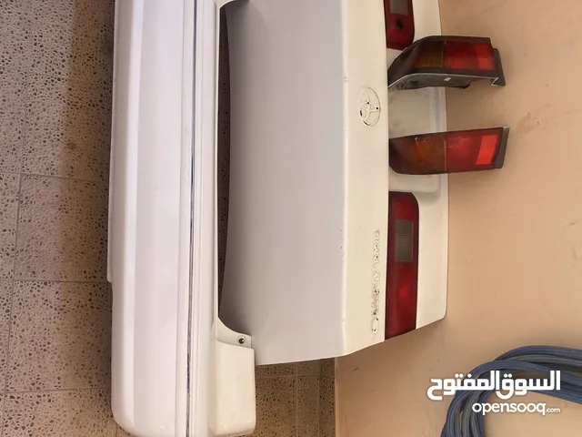 قطع كامري 2000 للبيع 35 bd
