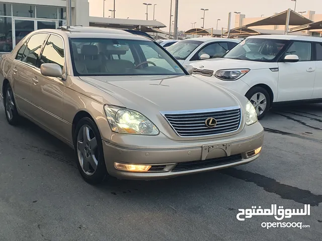 لكزس ال اس 430 وارد نص الترا 2006 لون ذهبي داخل بيج بحالة جيده وجاهزه للتسجيل